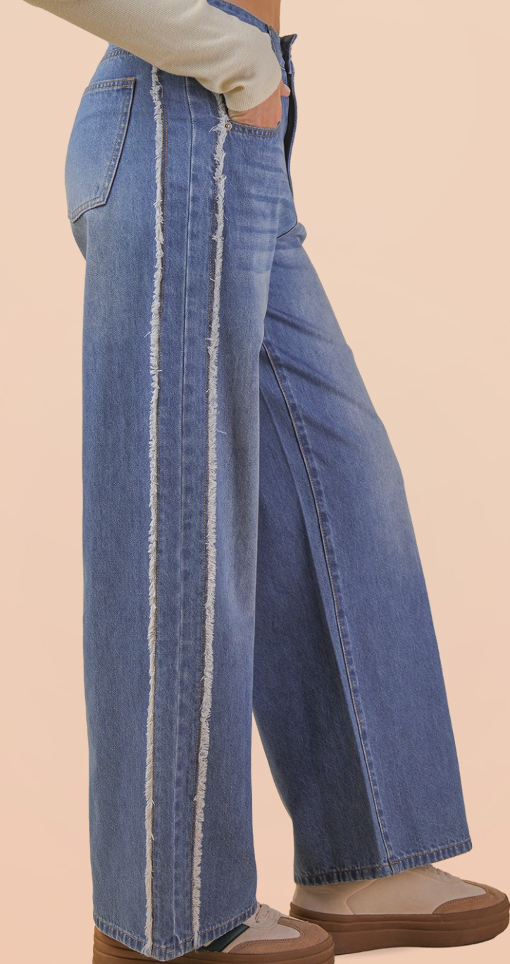 Very Jean Frayed Detail Washed Demin Pants