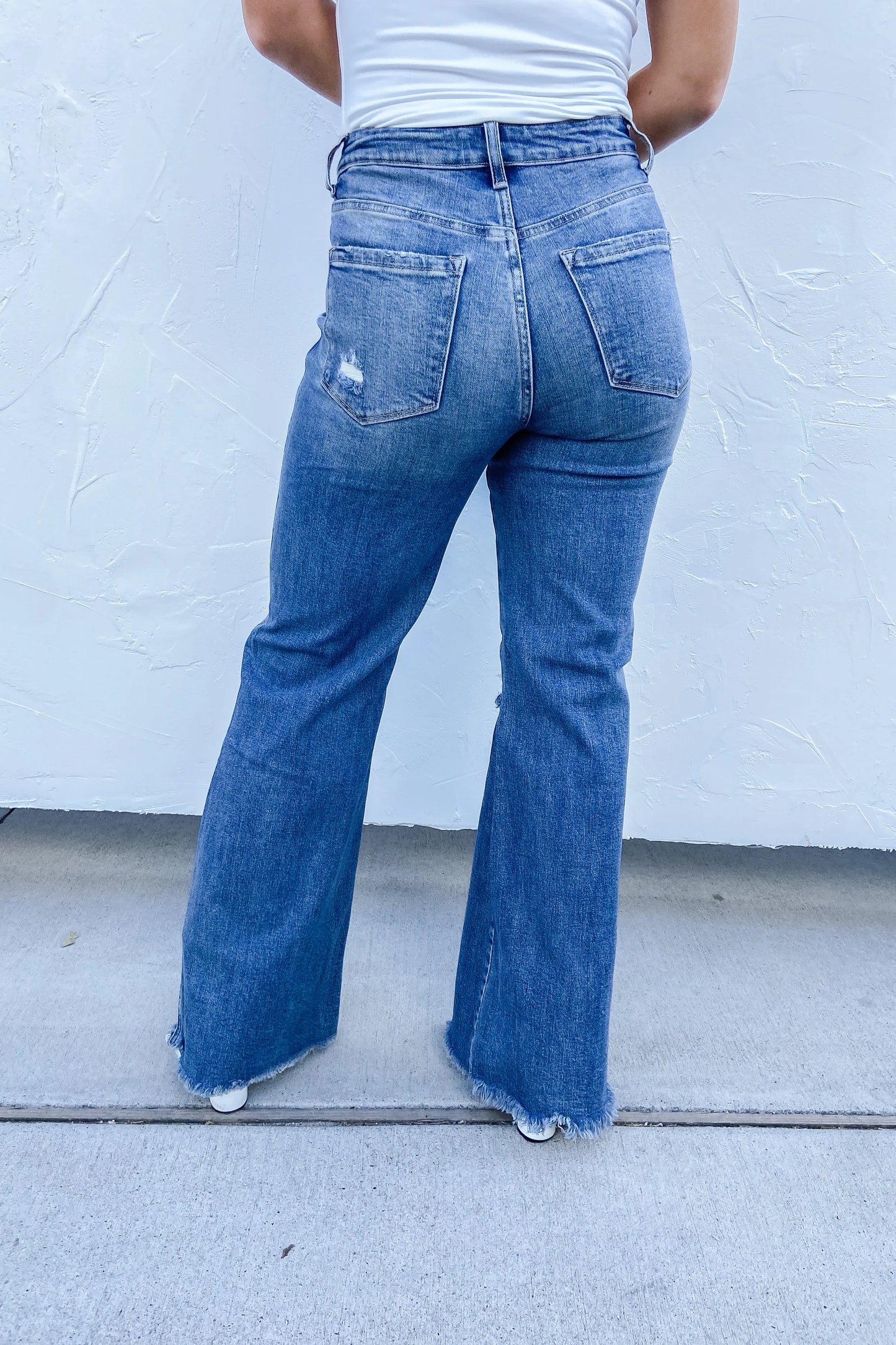 Medium Distressed Jean