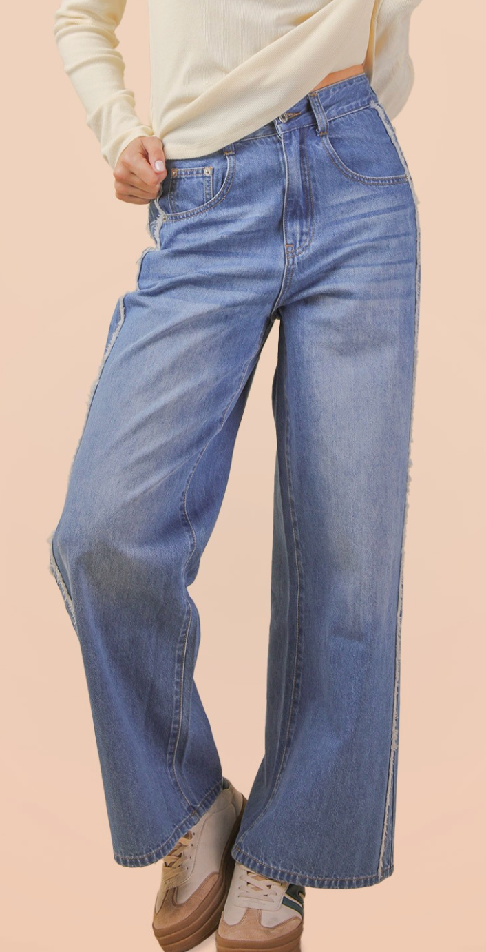 Very Jean Frayed Detail Washed Demin Pants